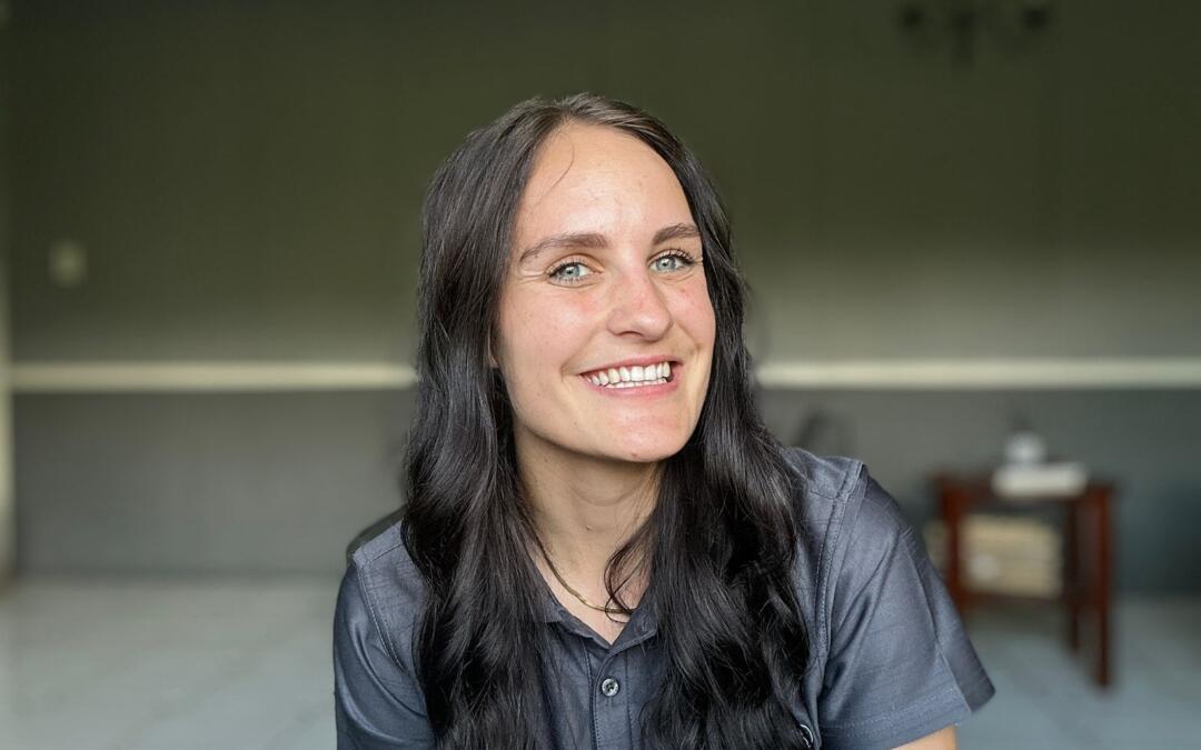 lektorka jazyka anglického Bianca se usmívá